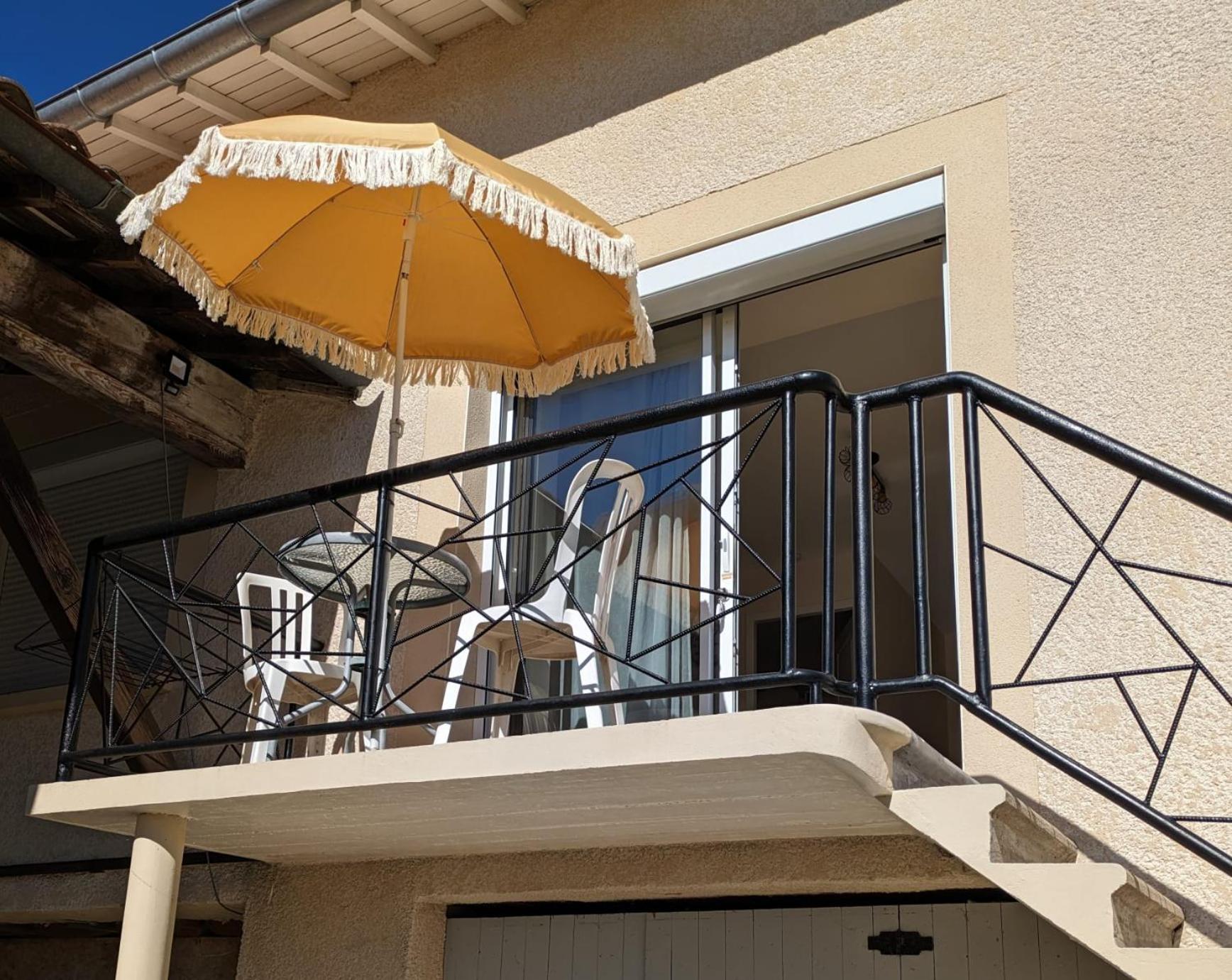 Comme A La Maison Clonas-sur-Vareze Ngoại thất bức ảnh